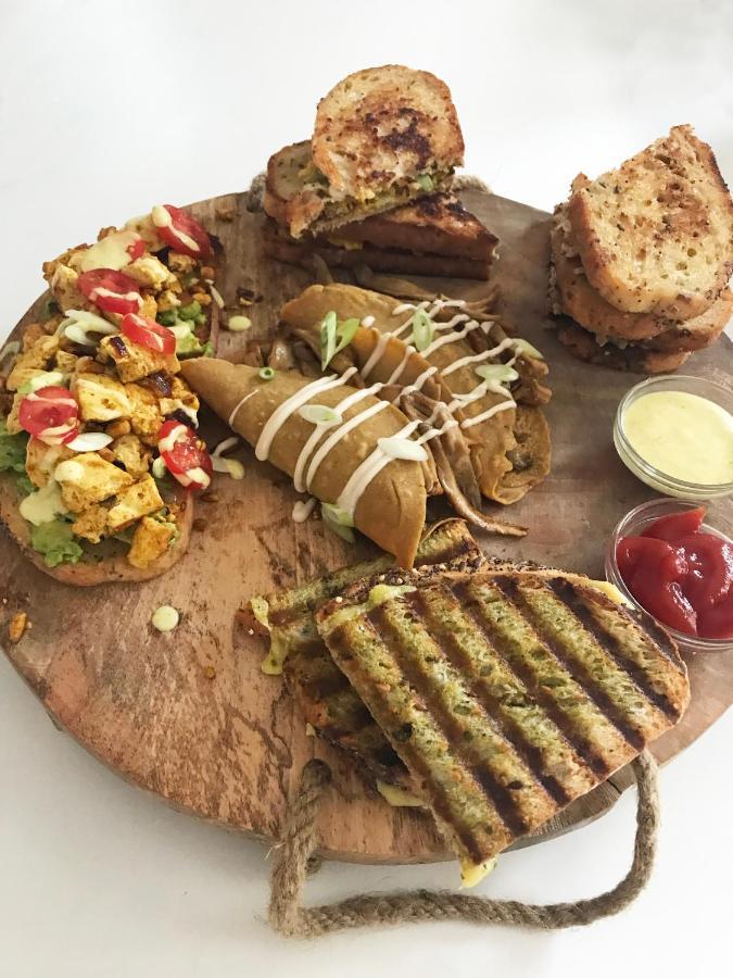 Vegan B&B De Veensezolder Veenendaal Bagian luar foto